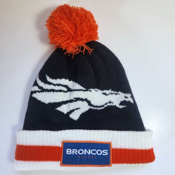 Denver Broncos Bud Lite Beanie Toque Hat NFL Football Stocking Cap Pompom - Picture 1 of 5